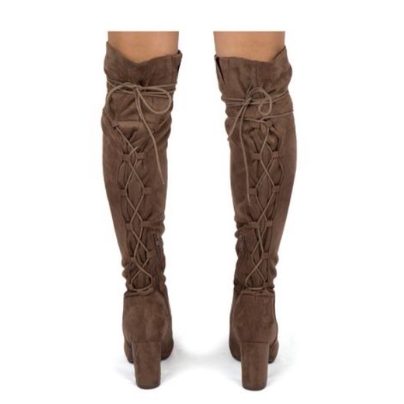 SOLD OUT - Picture 4 of 5